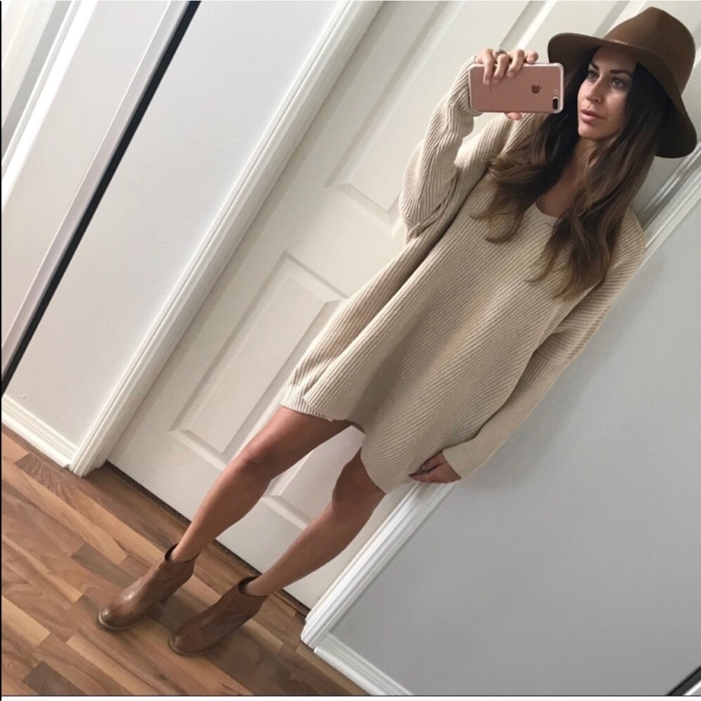 REPOSH // Knit Vneck Tunic